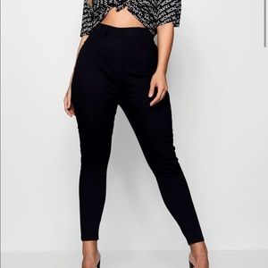 NWT BOOHOO | Plus Rachel Basic Jegging